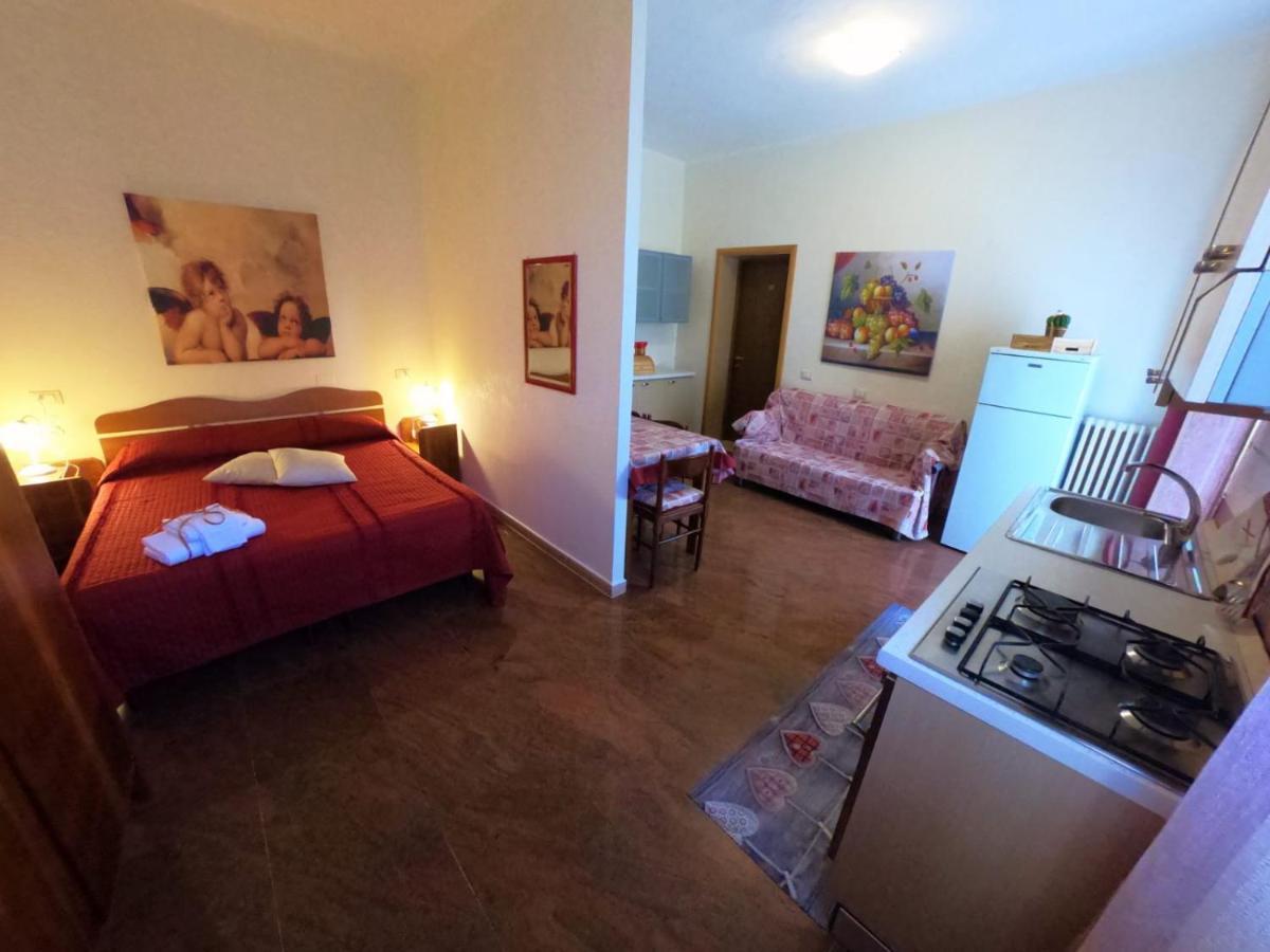 Le Stanze Di Ricci - Affittacamere Low Cost Lesina Kültér fotó