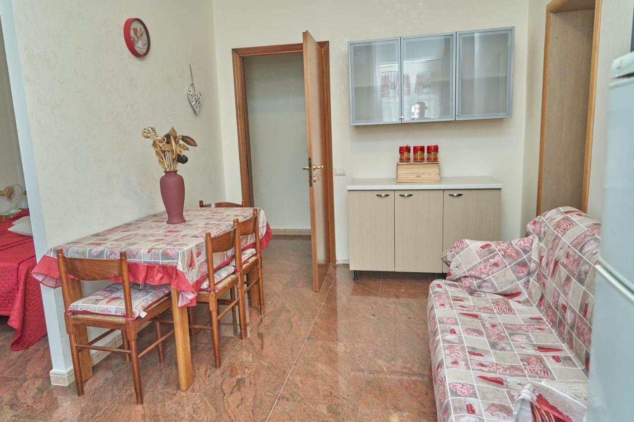Le Stanze Di Ricci - Affittacamere Low Cost Lesina Kültér fotó