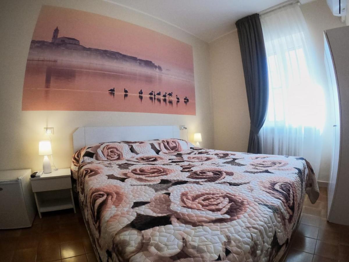 Le Stanze Di Ricci - Affittacamere Low Cost Lesina Kültér fotó