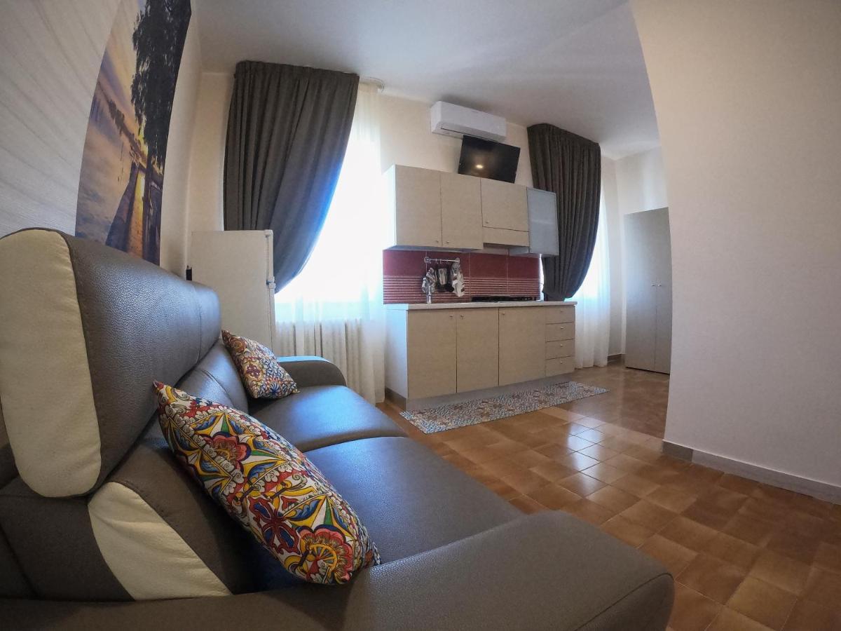 Le Stanze Di Ricci - Affittacamere Low Cost Lesina Kültér fotó
