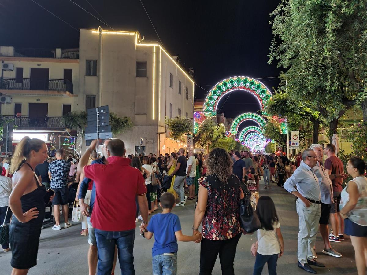Le Stanze Di Ricci - Affittacamere Low Cost Lesina Kültér fotó